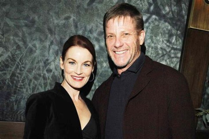 Laura Leighton & Doug Savant Interview NEW Love Interest on PLL YouTube