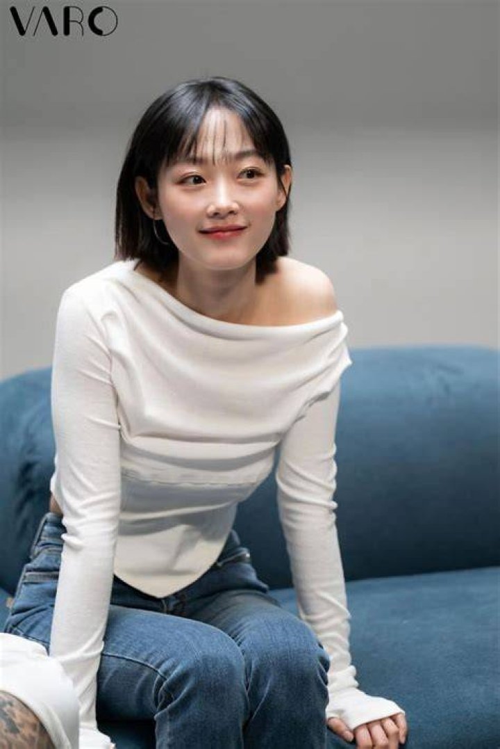 Lee YooMi biografia chi &egrave;, et&agrave;, altezza, peso, figli, marito