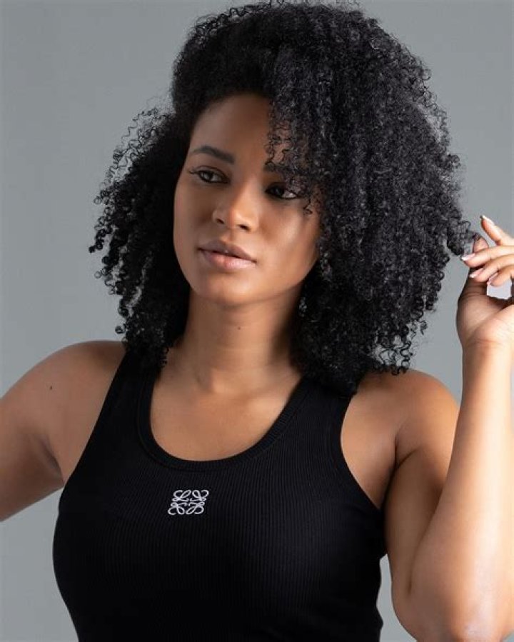 Leila Lopes 
