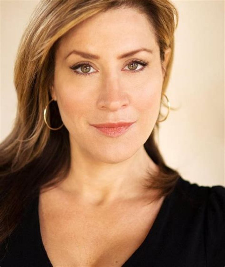 Lisa Ann Walter Movies And Tv Shows CamranAdbah
