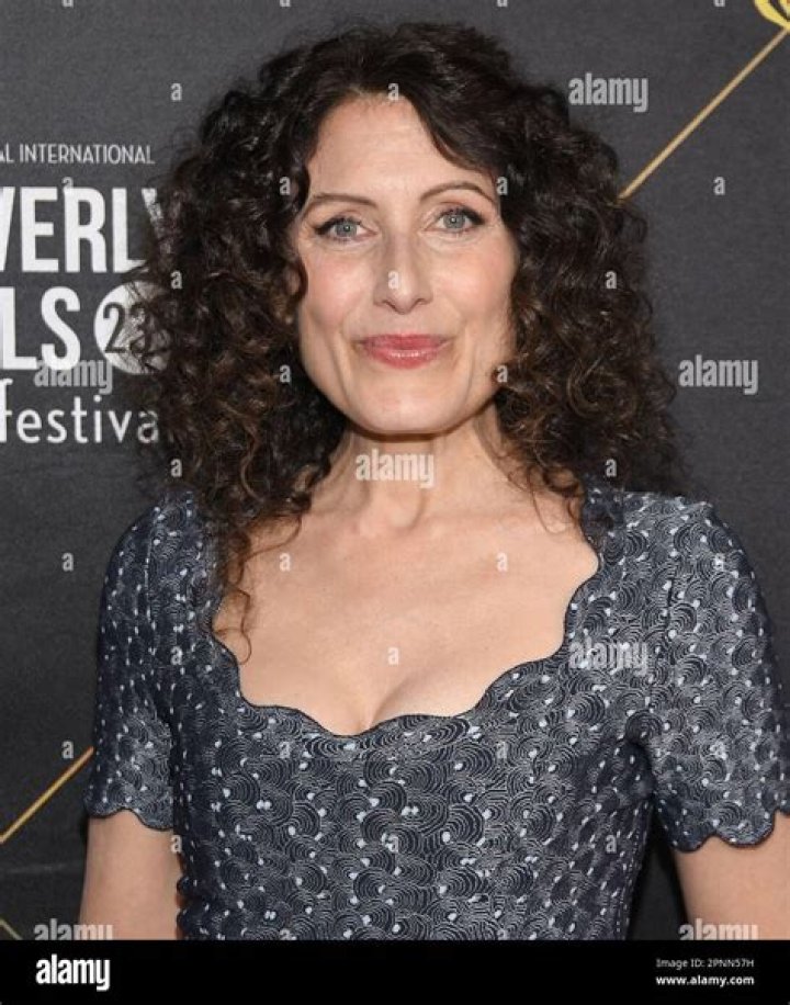 Lisa Edelstein 44 years