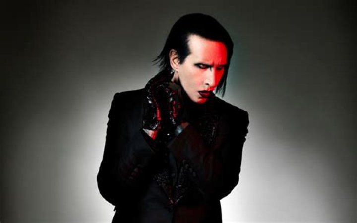 Marilyn Manson's dad surprises him on photoshoot dressed as him Metro