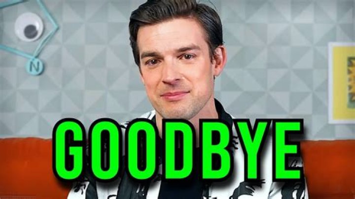 MatPat ( YouTube Star ) Bio, Age, Education, Height, Married, Son, Wife