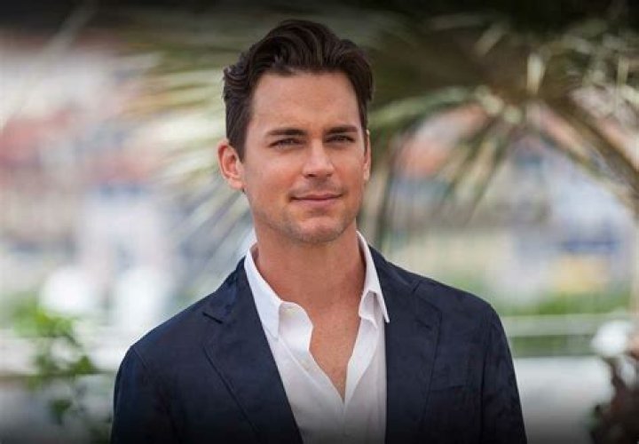 Matt Bomer 2024 Husband, net worth, tattoos, smoking & body facts Taddlr