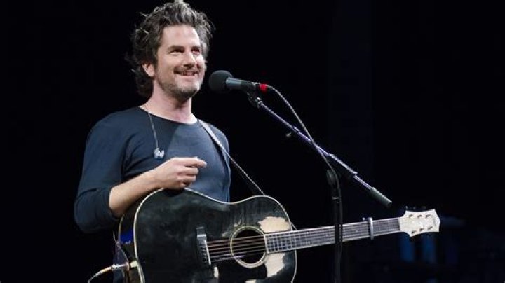 Matt Nathanson plays on Mountain Stage NPR
