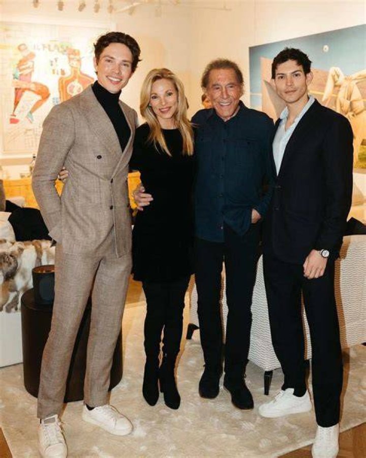 Meet Andrea Hissom, Steve Wynn's wife of Over 10 Years