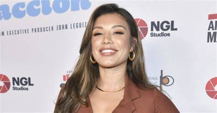 Meet Ivana Rojas, aka Sarai on Season 2 of Gentefied POPSUGAR Celebrity