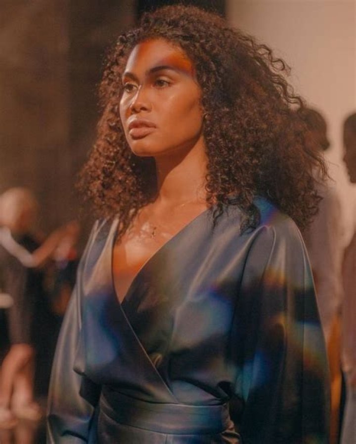 Meet LEYNA BLOOM The Transgender Super Model of Colour That's Making