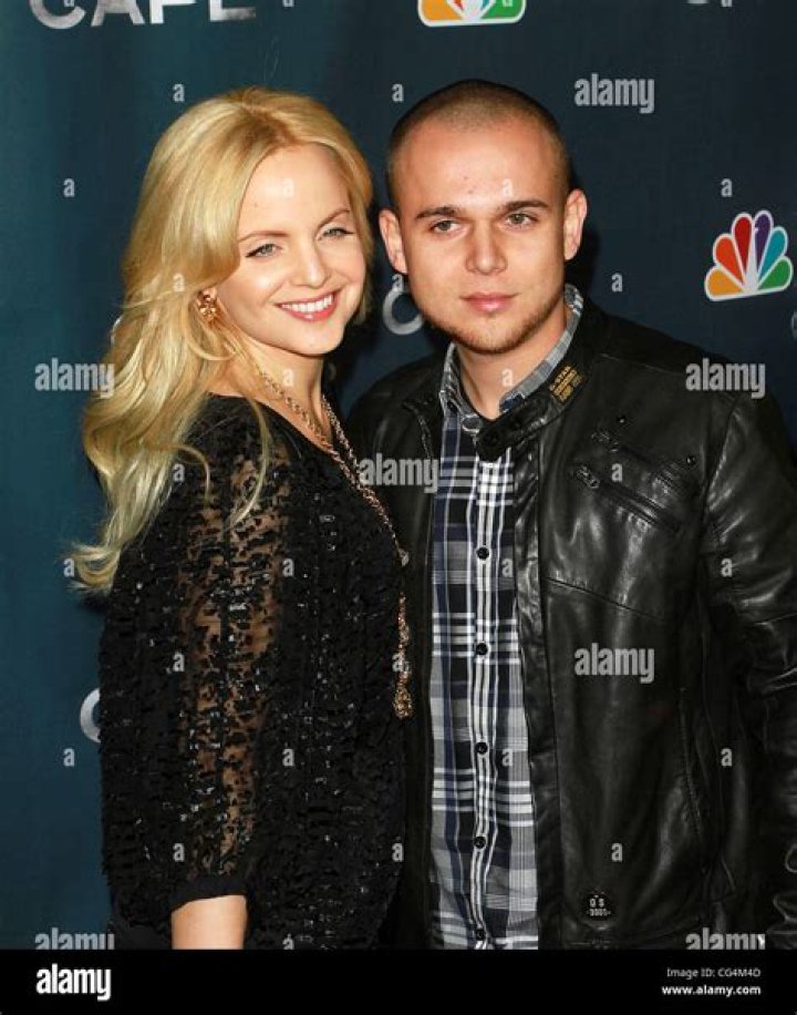 Mena Suvari Boyfriend 'American Beauty' Actress Dating Salvador