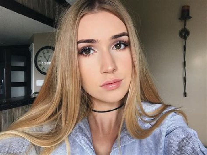 Mia Maples' biography age, height, real name, net worth, boyfrie