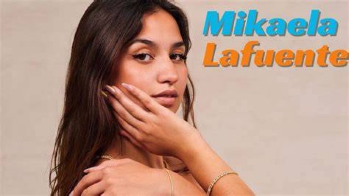 Mika La Fuente Compilation * Next THOT Model YouTube