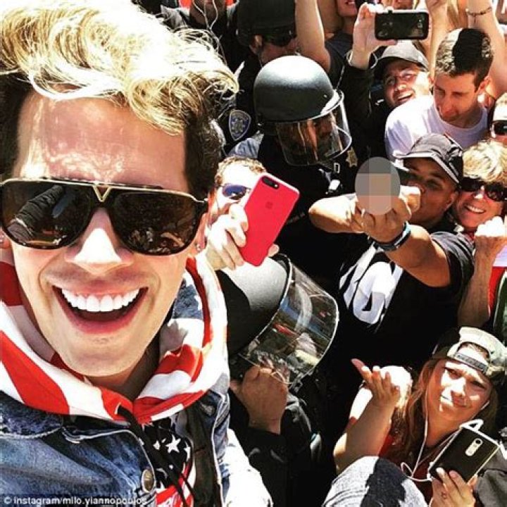 Milo Yiannopoulos gets married in Hawaii Daily Mail Online