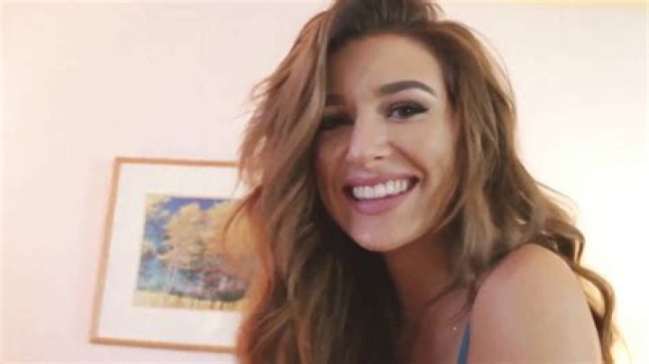 Molly Eskam Without Makeup Telegraph