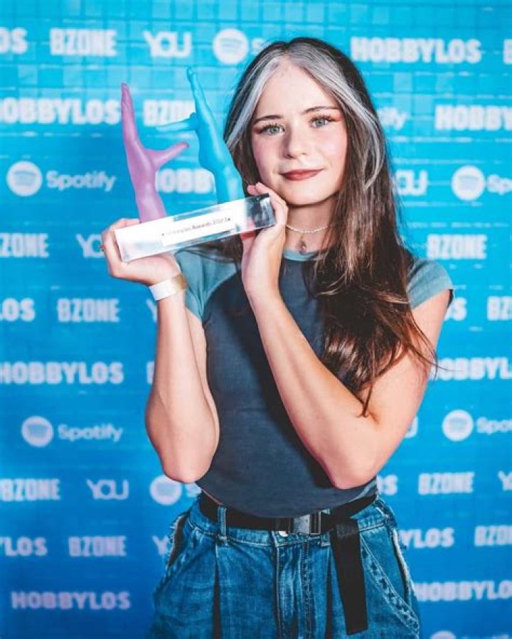 Nadine Breaty Wiki, Age, Height, Boyfriend, Family, Biography & More