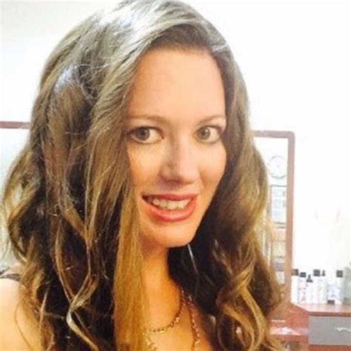 Noelle Dunphy biography