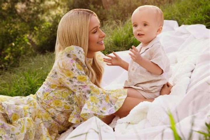 Paris As A Baby Alongside Her Family Paris Jackson Photo (32114921