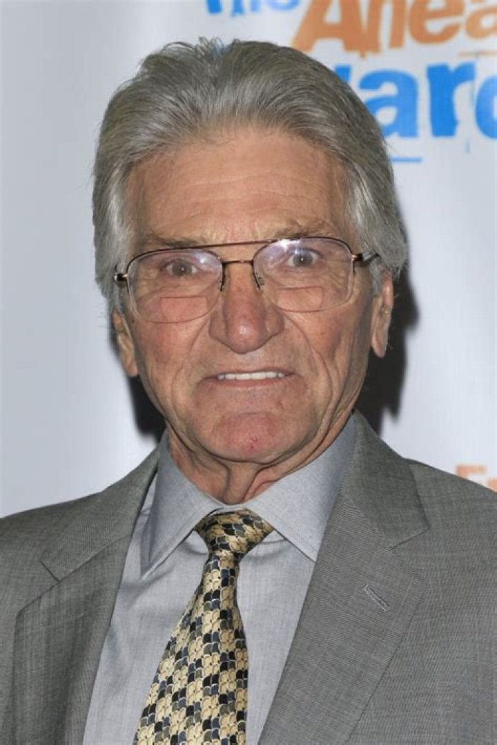 Paul Peterson Net Worth How Much is Paul Peterson Worth?