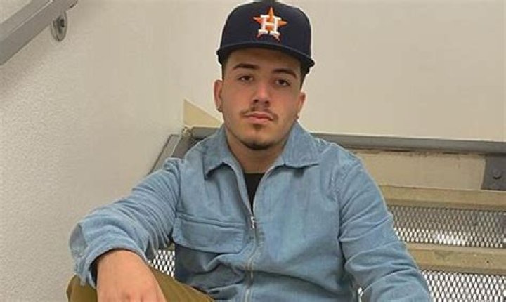 Pedro Tovar (Eslabon Armado) Age, Height, and Bio