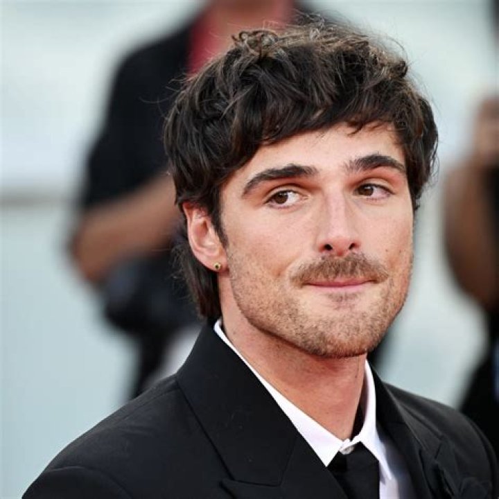 Pin on jacob elordi