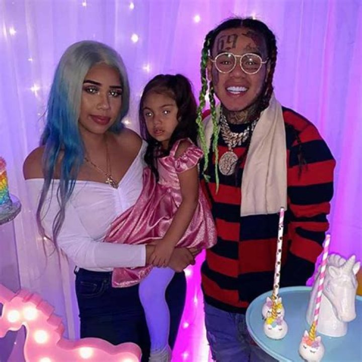 Rachel Wattley and 6ix9ine daughter