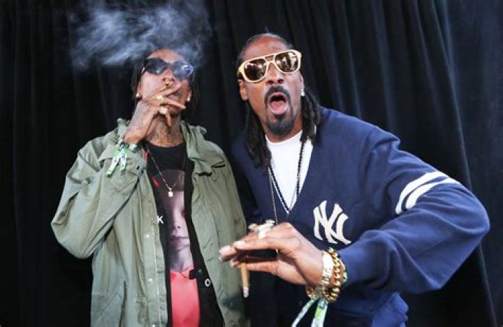 Rappers Snoop Dogg, Wiz Khalifa to perform at Lakeview Amphitheater in