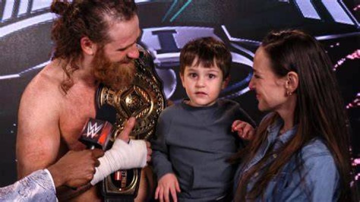 Sami Zayn (WWE Superstar) Wife, Net Worth, Tattoo, Theme Song