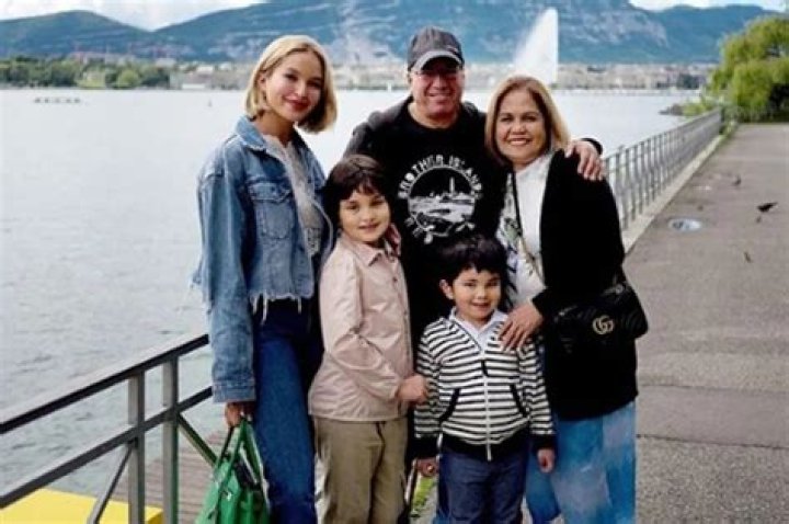 Sarah Lahbati, sons fly to Switzerland to reunite with her dad ABS