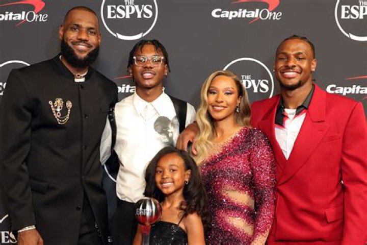 Savannah James Parents Jennifer Brinson, JK Brinson