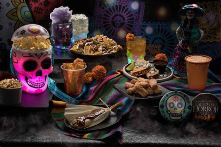 Scary Good Food and Drinks During Halloween Horror Nights &mdash; Cleverly