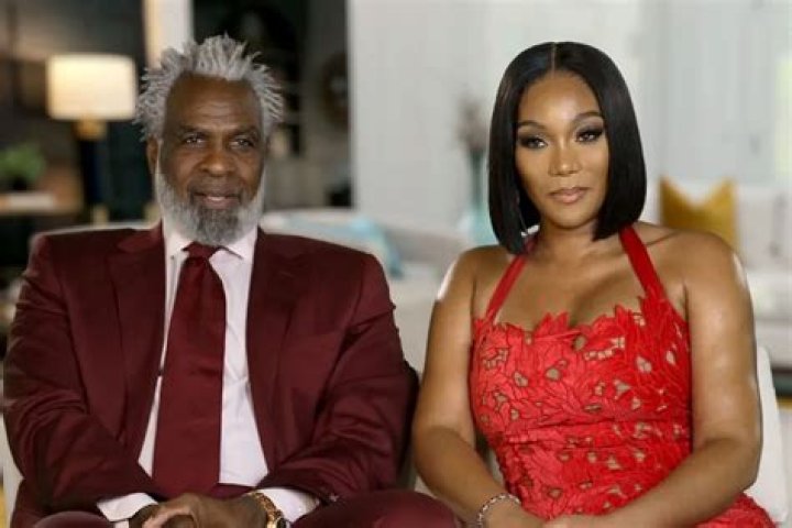 Shere&eacute; Whitfield Reveals Past Domestic Abuse