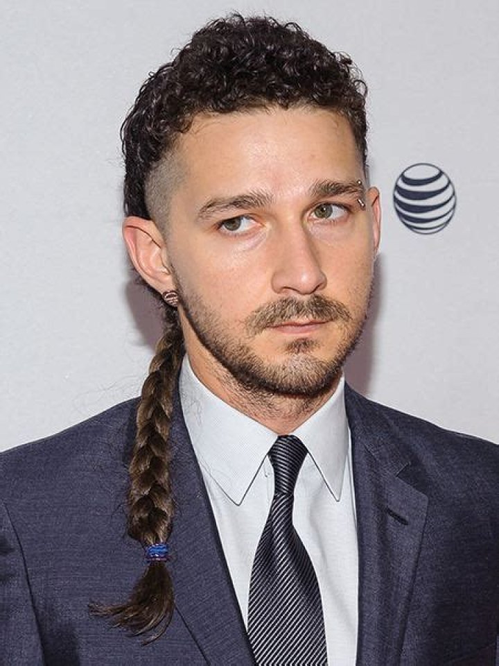 Shia LaBeouf biography, net worth, wife, song, just do it, age, baby