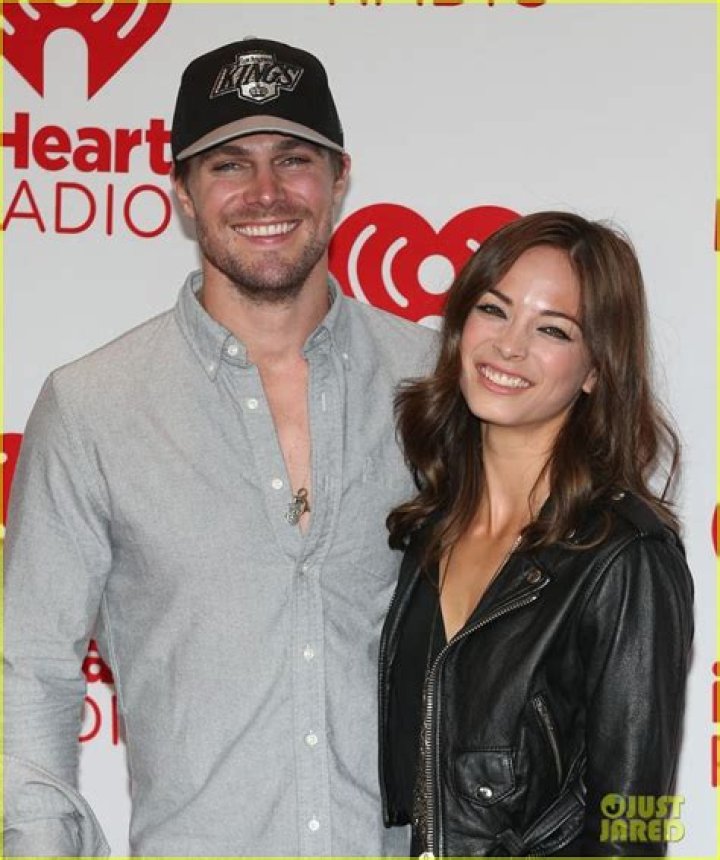Stephen Amell & Kristin Kreuk iHeartRadio Music Festival Fun! Photo