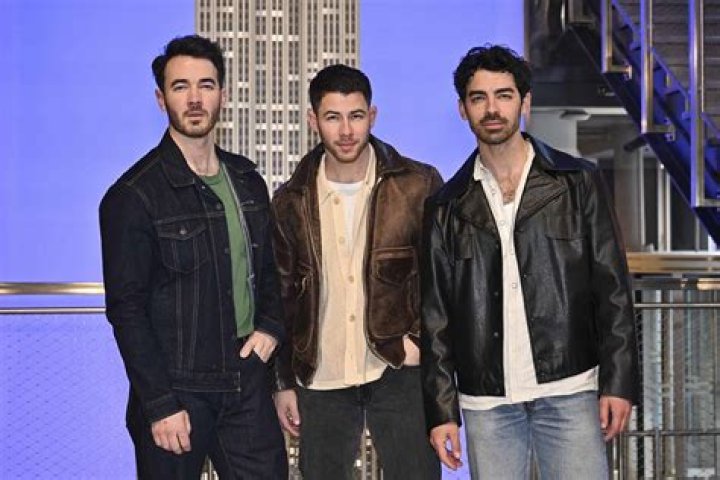 The Jonas Brothers are officially reuniting and already blessing us