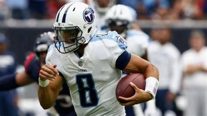 Titans say Marcus Mariota's surgery for broken leg 'considered a success'