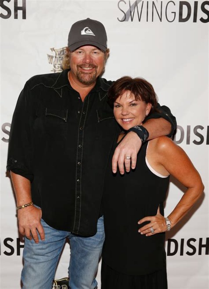 Toby Keith&rsquo;s Wife Tricia Lucus What to Know About Their Marriage