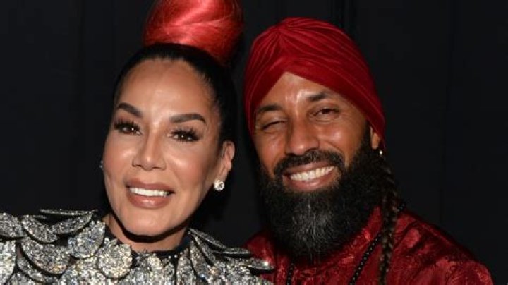 Toda indica que el video de Ivy Queen botando al marido de la casa no
