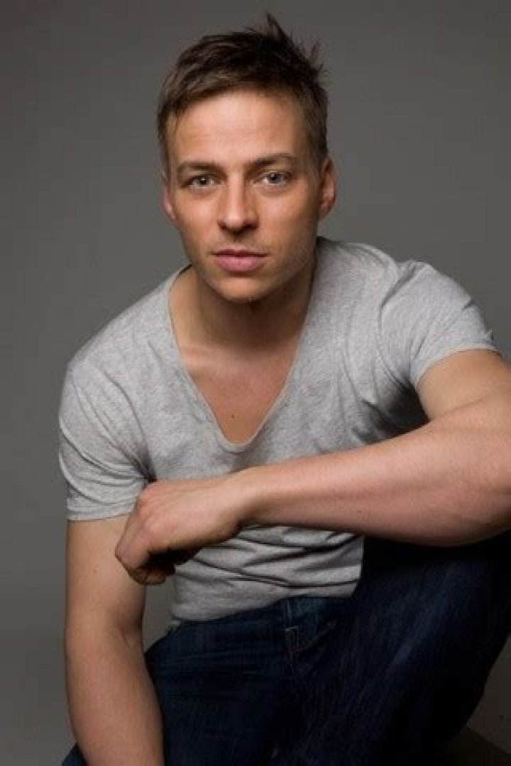 Tom Wlaschiha Height