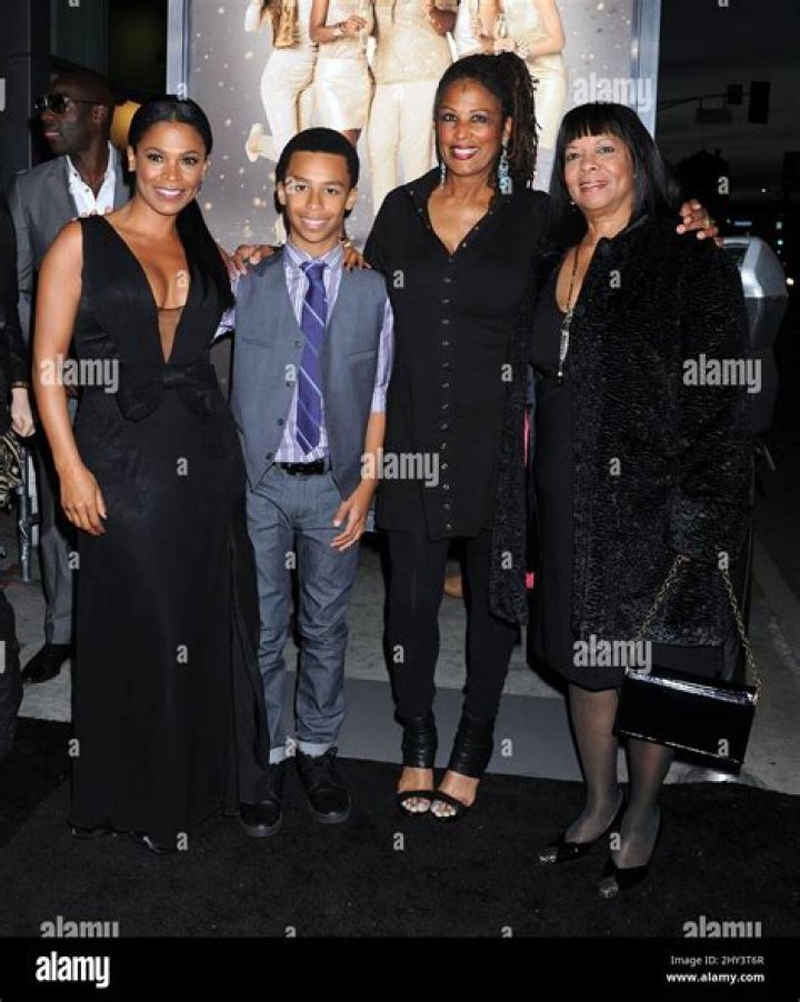Tyler Dorsey father mother and sister