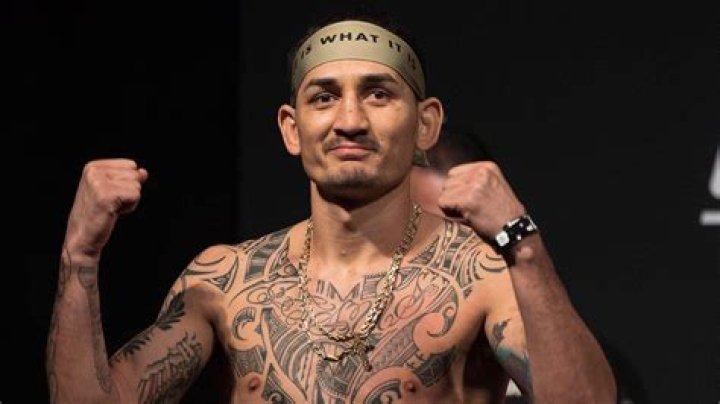UFC Max Holloway Brother Sam Kapoi And Sister Family Details
