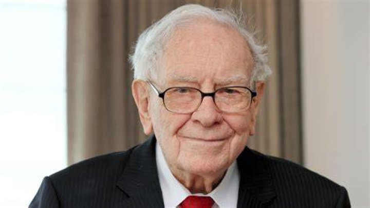 Warren Buffett's wife Astrid is overheard complaining about a 4 cup of