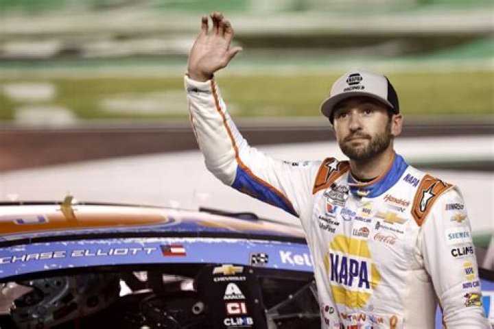Who is Chase Elliott Current Girlfriend Wife Bio