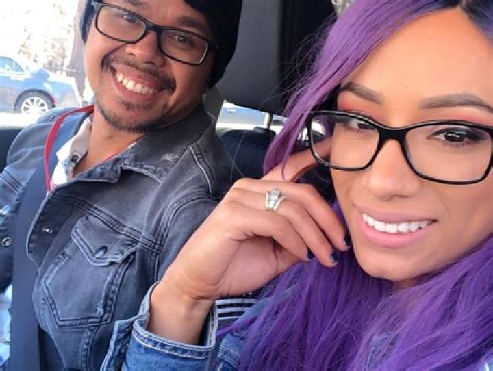Who is WWE star Sasha Banks&rsquo; husband Mikaze?