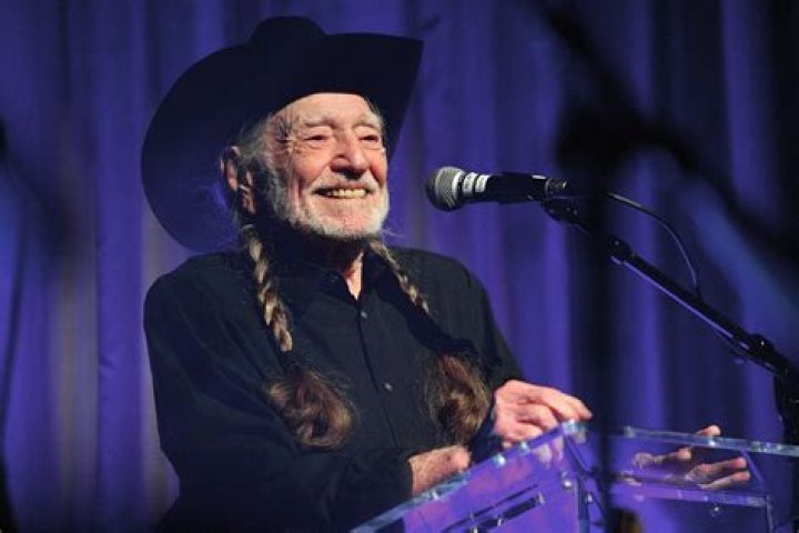 Willie Nelson's Son Lukas Gives Identical Performance Of Father's